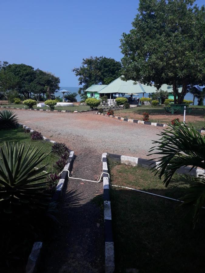 Abuesi Beach Resort Sekondi-Takoradi Exterior foto