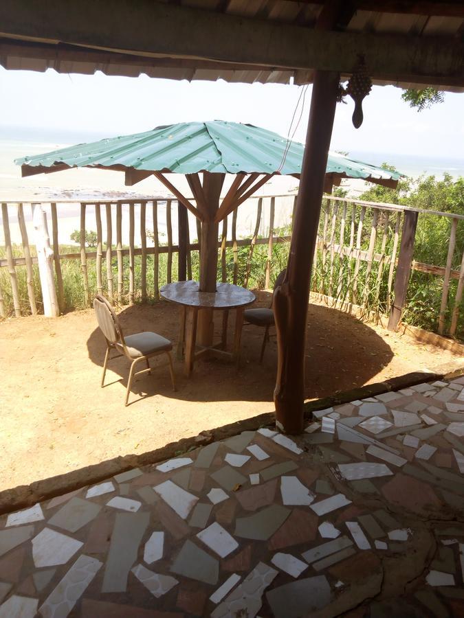 Abuesi Beach Resort Sekondi-Takoradi Exterior foto